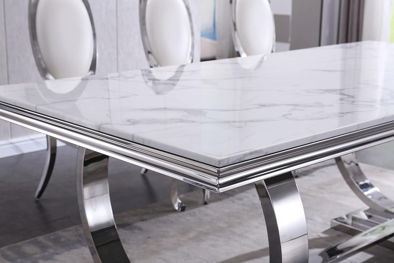 Our​ Take on the Modern ‍Silver Marble Dining Table's Style & Strength