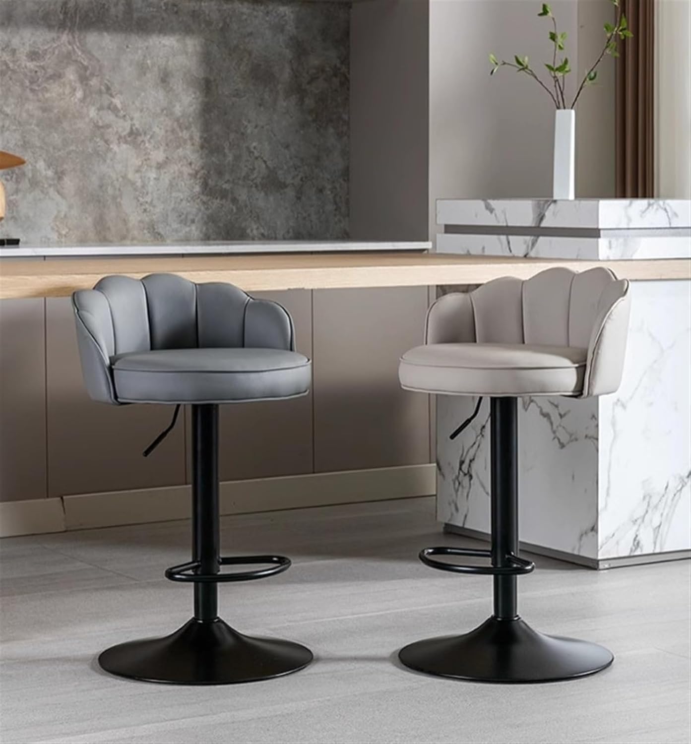 Our Review: ⁣Stylish & Adjustable Blue Swivel Bar Stools‌ Set