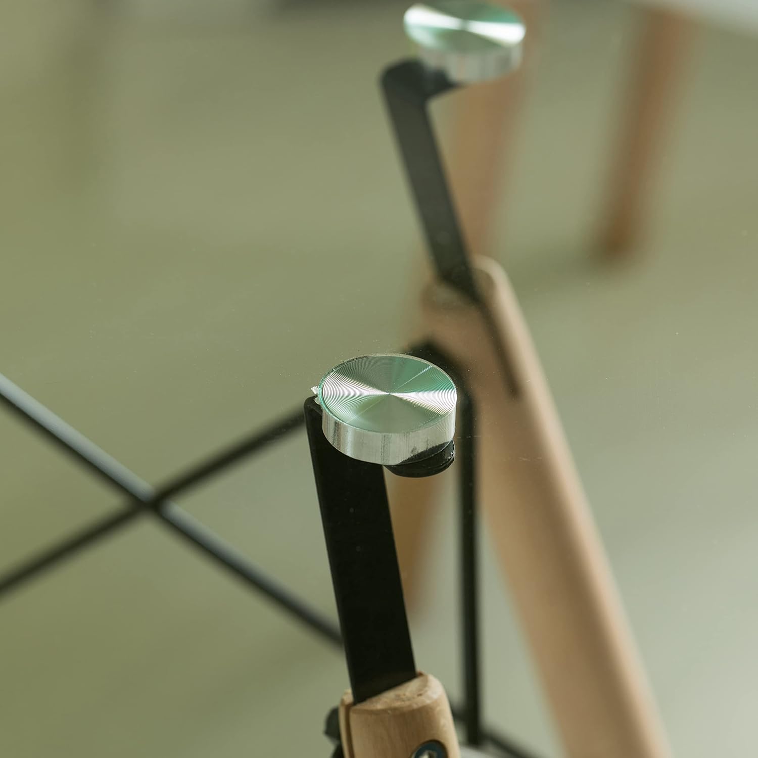 Our Honest Take: Stylish & Space-Saving Round Glass dining⁤ Table