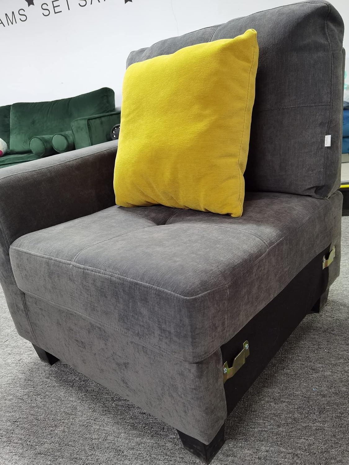 Our Thoughts on the Aeffze Modular Velvet sectional Sofa's Flexibility