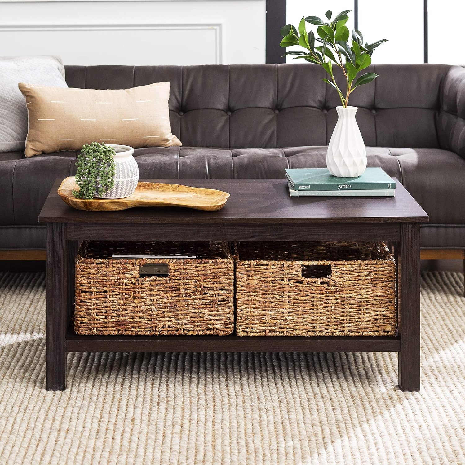 Why We Love the Casa Di Lumo​ Acrylic Coffee table's Vibrant Charm