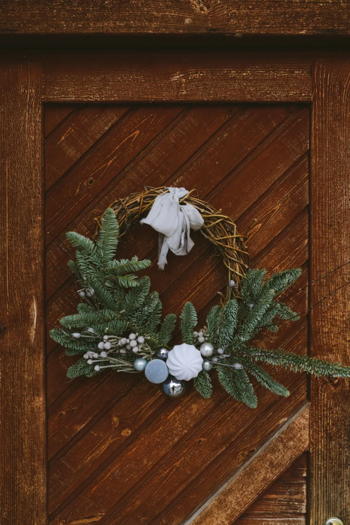 Make It Merry Cozy Christmas Door Decor Ideas