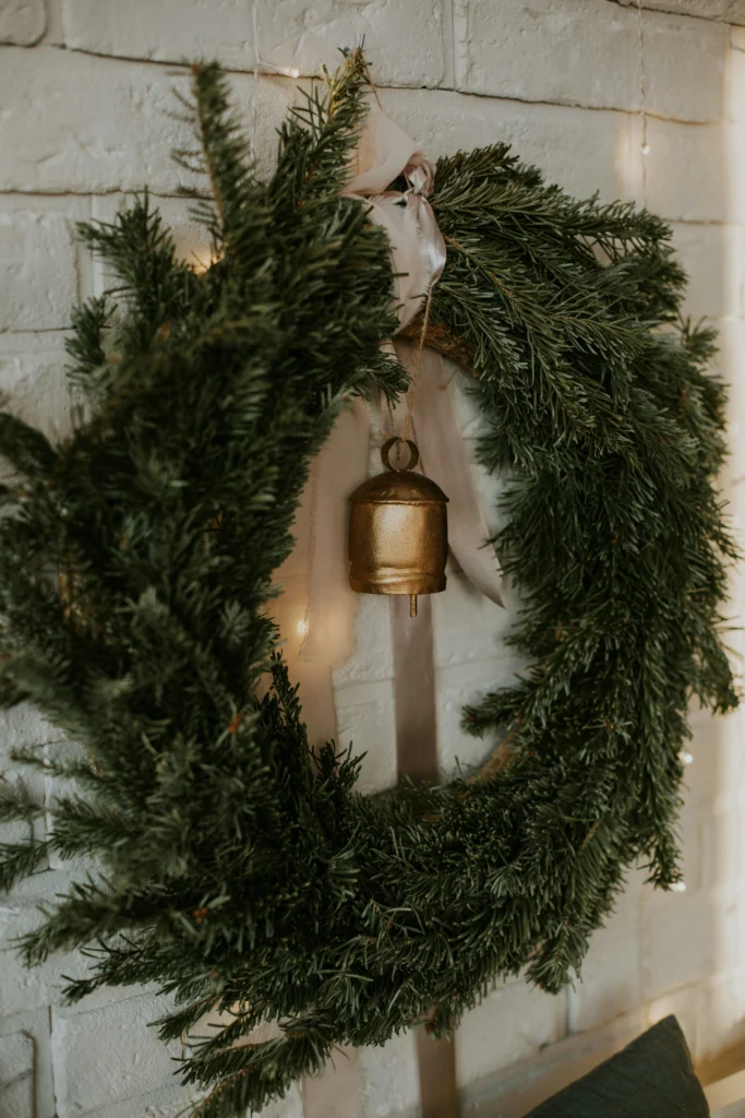 Bell Accent Holiday Wreath