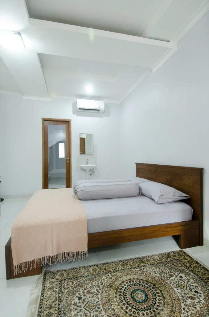 Minimalist bedroom design