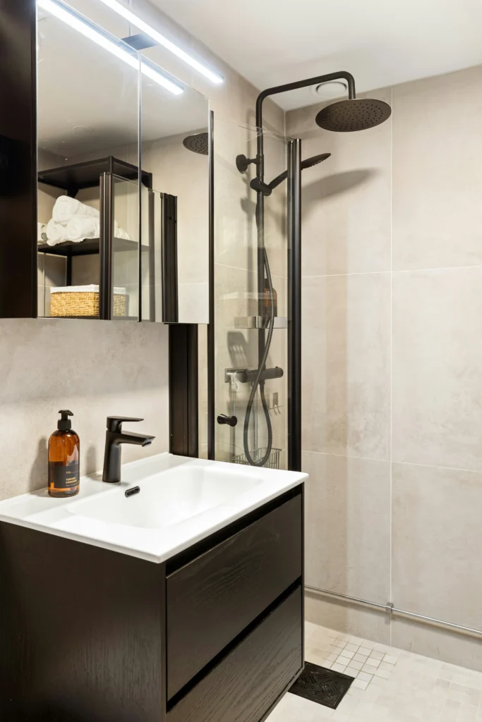 Modern bathroom with matte black fixtures