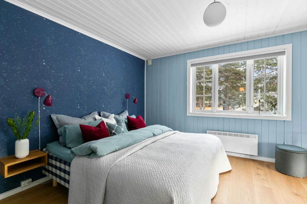 Minimalist bedding and accessories