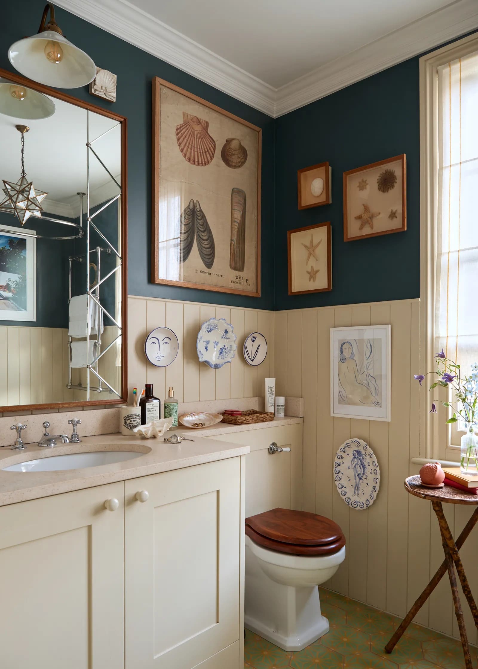 Seaside-Inspired Powder Room