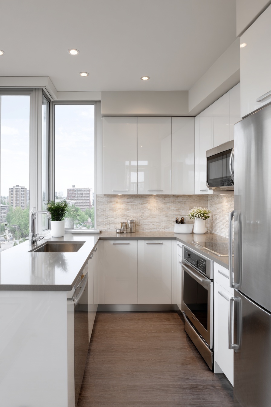 Maintain a Cohesive Color Palette